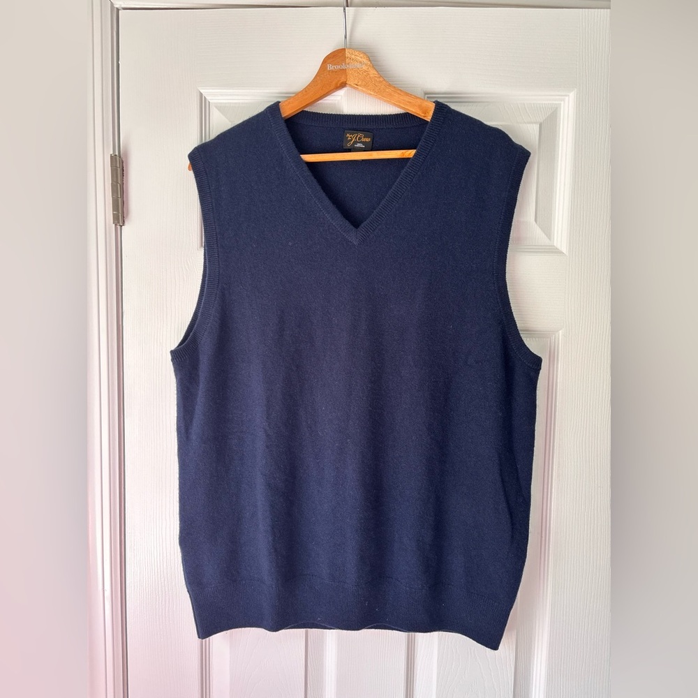 J.Crew navy men's cashmere vest size large